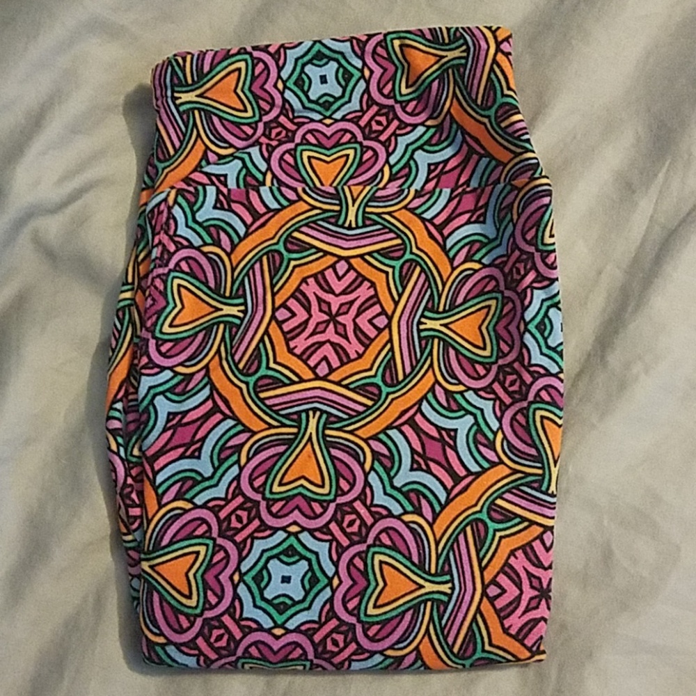 LuLaRoe NWT OS Geometric Leggings